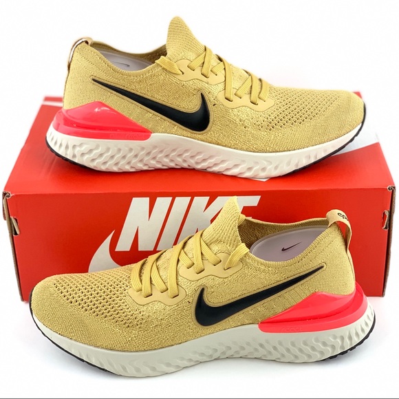 NEW Nike Epic React Flyknit 2 Club Gold - Picture 4 of 8